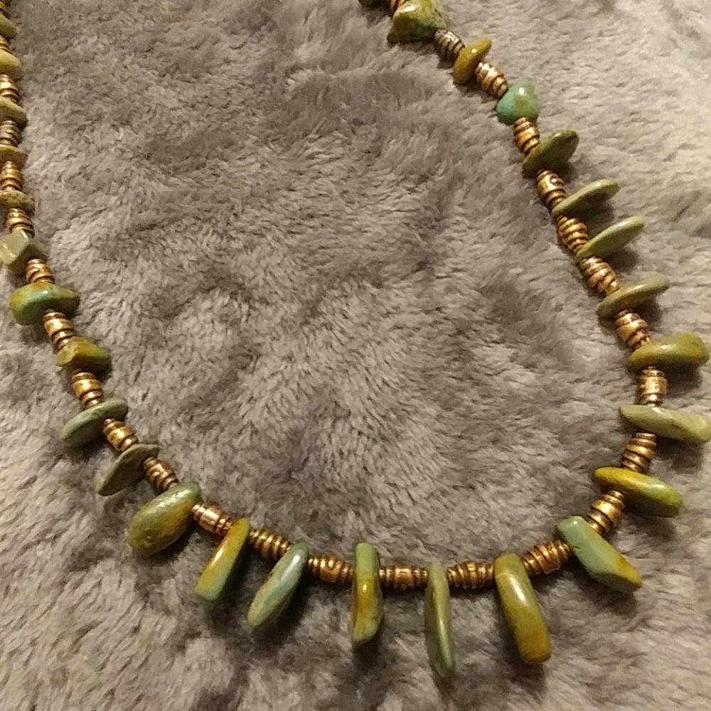 19" Turquoise stone and Copper metal bead necklace